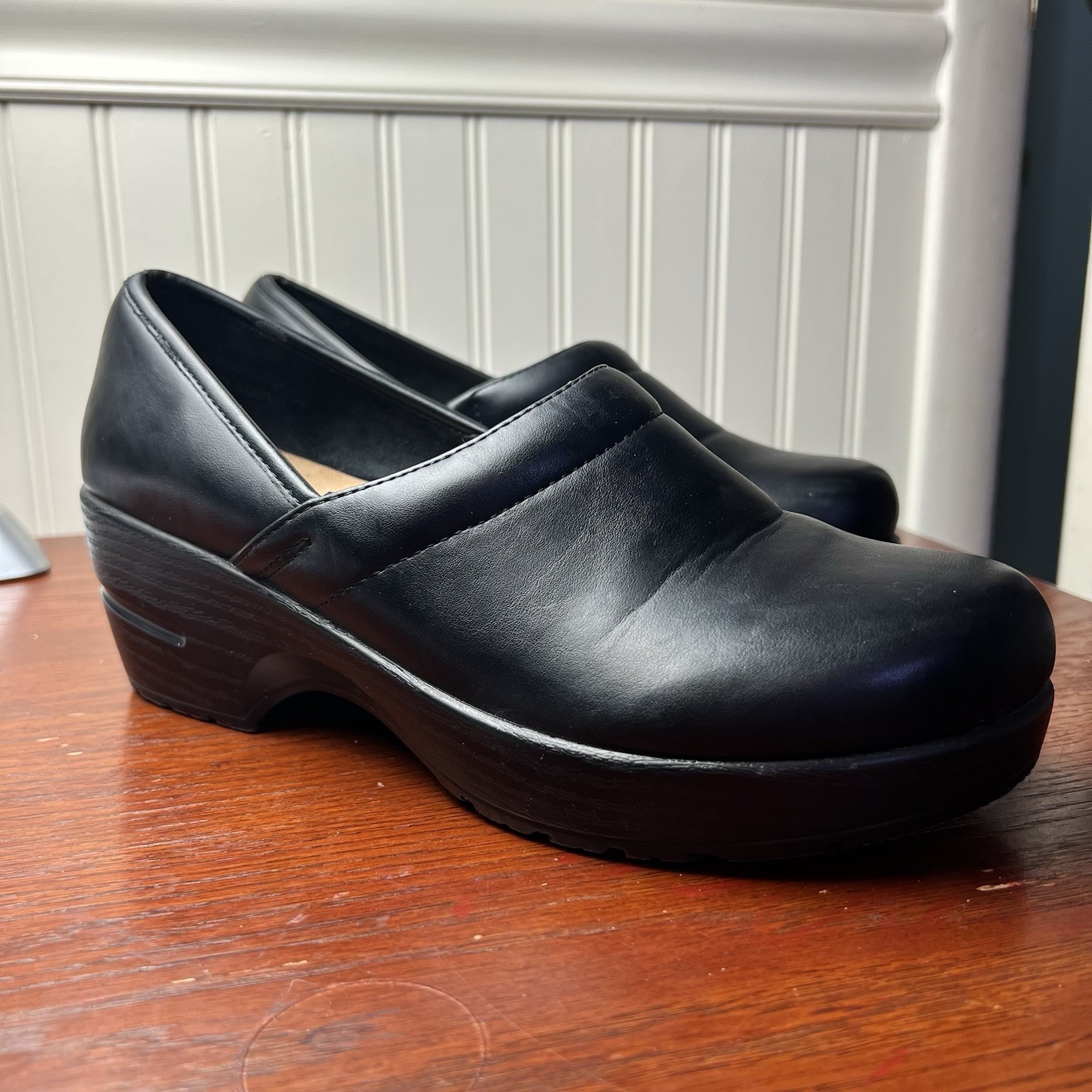 Axxiom Marine Working Comfort Shoes Clogs Black Women Size 9 Nurse Euc